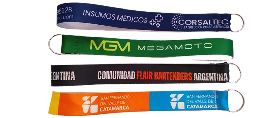 Llaveros cortos corporativos de raso premium personalizados full color con argolla sin fin