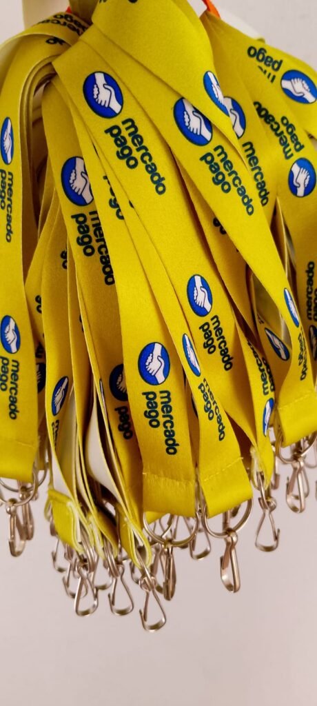 Fabricación directa de llaveros lanyards promocionales para todo el país